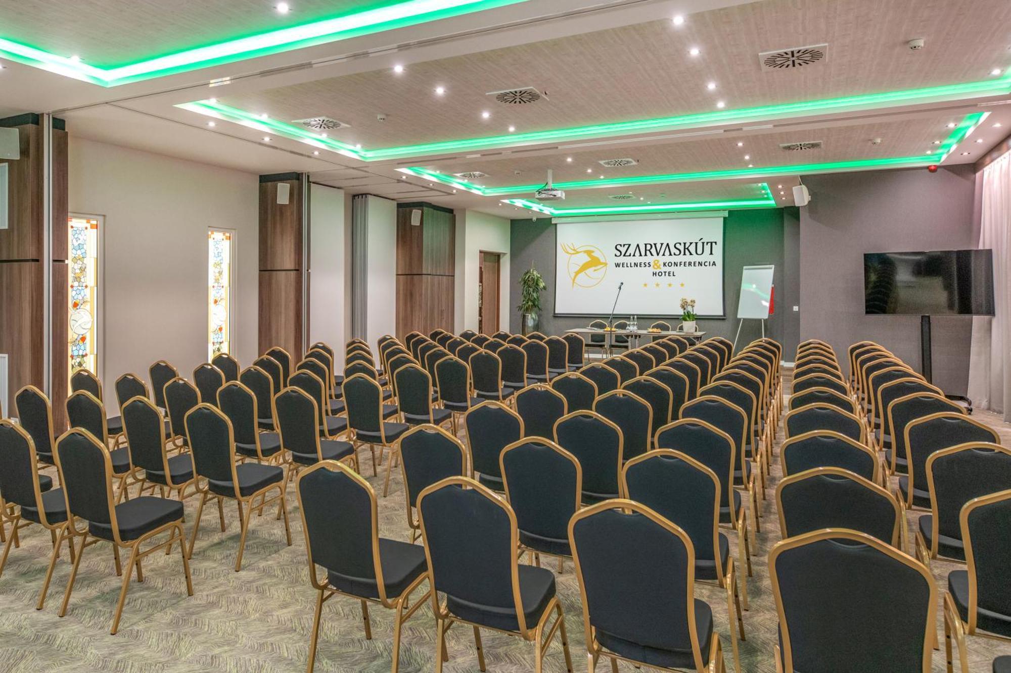 Szarvaskut Hotel Зирц Экстерьер фото