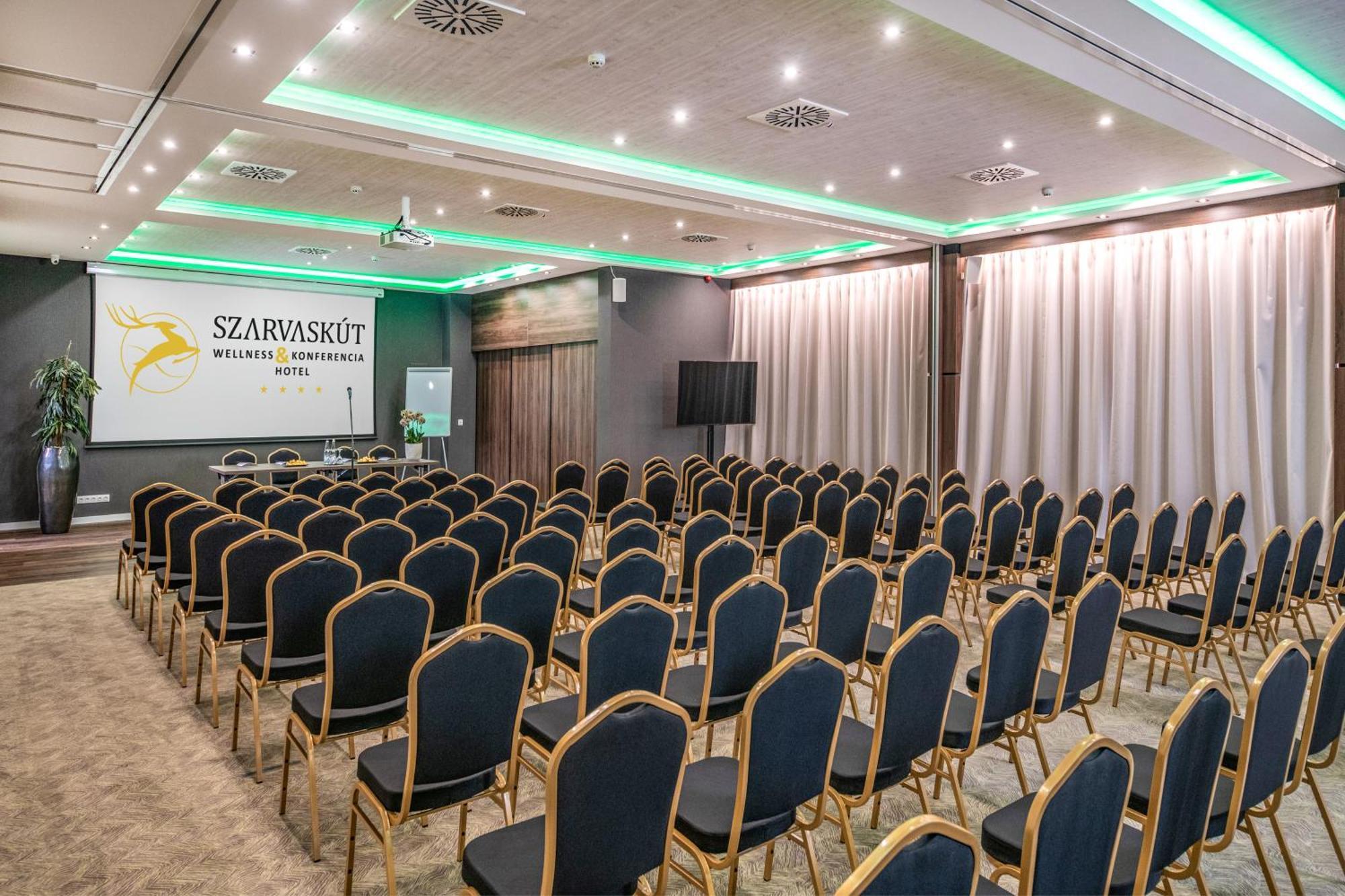 Szarvaskut Hotel Зирц Экстерьер фото
