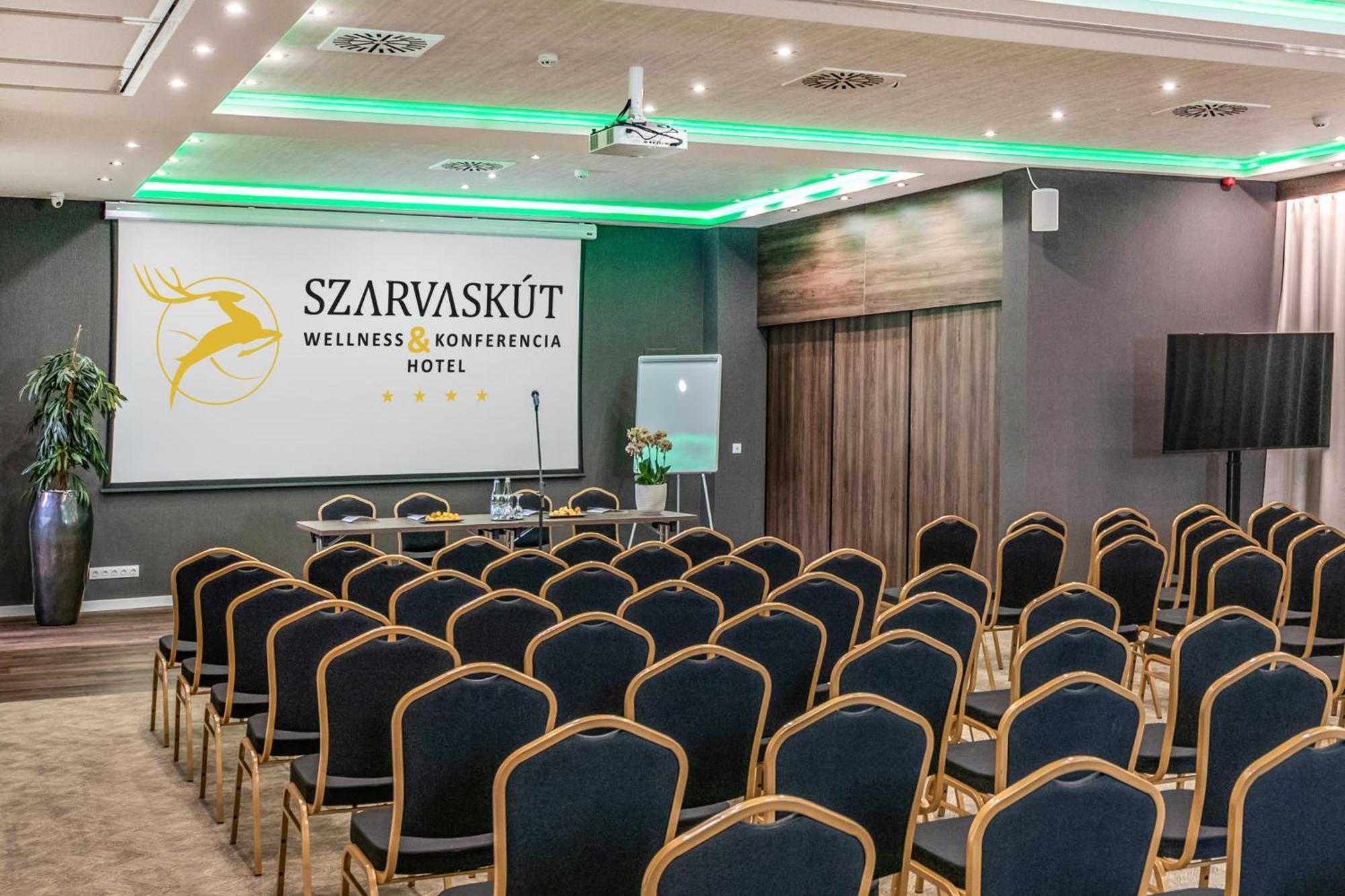 Szarvaskut Hotel Зирц Экстерьер фото